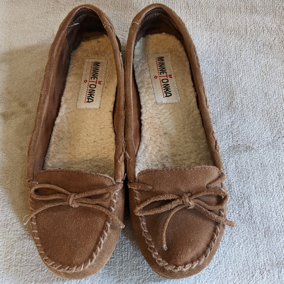 Minnetonka Brown Leather Moccasins - Picture 6 of 7
